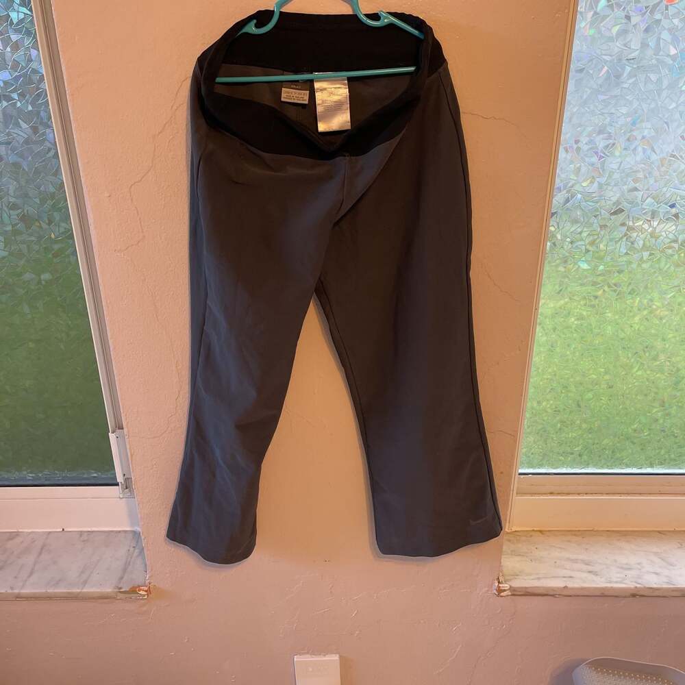Nike Dri-FIT Cropped Workout Pants Women's Gray with Black Waistband
